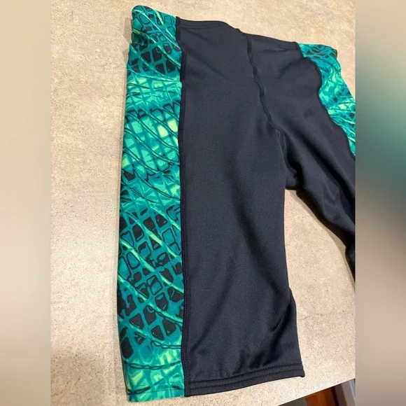 Never used. TYR competitive swim jammer. Size 32 - Picture 2 of 9